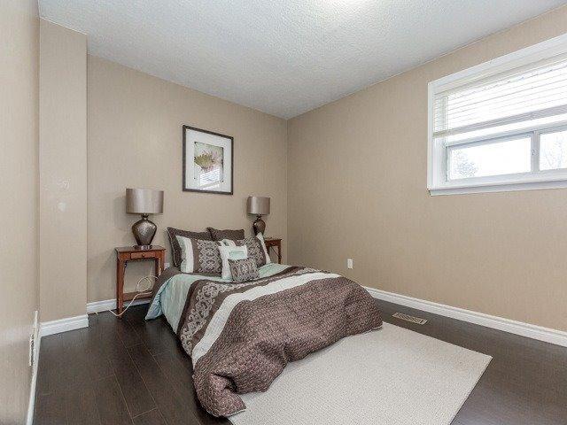 69 Newstead Cres, House semidetached with 3 bedrooms, 3 bathrooms and 3 parking in Brampton ON | Image 8