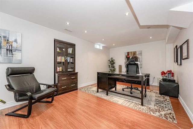 3260 Cabano Cres, House detached with 4 bedrooms, 3 bathrooms and 4 parking in Mississauga ON | Image 24