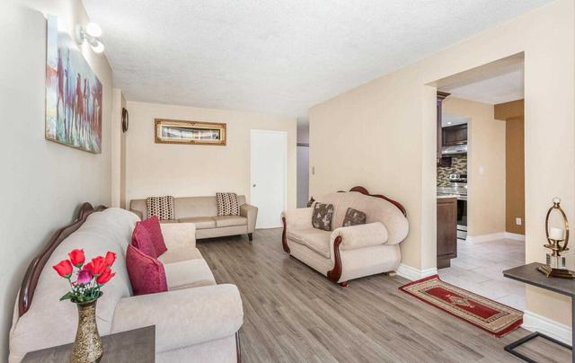 1012 - 145 Hillcrest Ave, Condo with 2 bedrooms, 2 bathrooms and 2 parking in Mississauga ON | Image 10