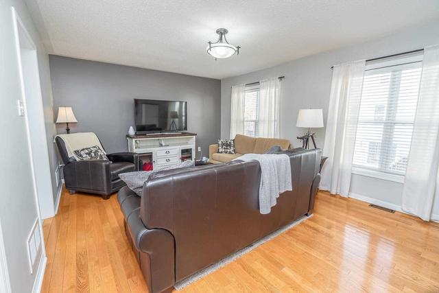 81 Seed House Lane, House attached with 3 bedrooms, 3 bathrooms and 2 parking in Halton Hills ON | Image 2