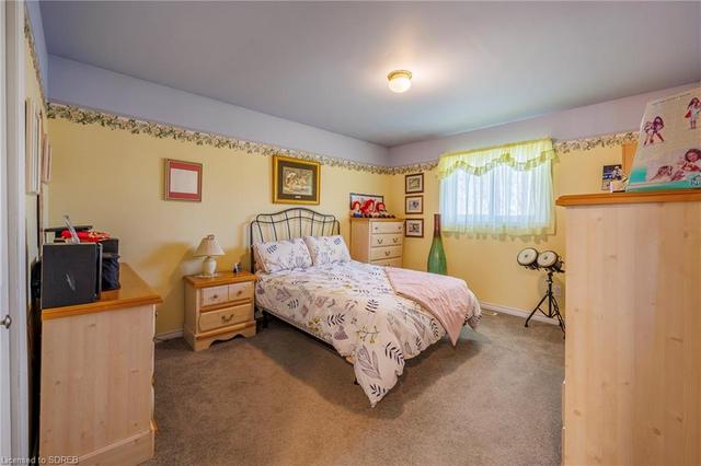 15 Edge Street, House detached with 2 bedrooms, 2 bathrooms and 5 parking in Brantford ON | Image 13