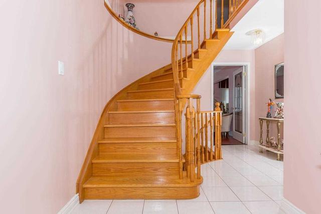 110 Nanport St, House detached with 4 bedrooms, 4 bathrooms and 5 parking in Brampton ON | Image 9