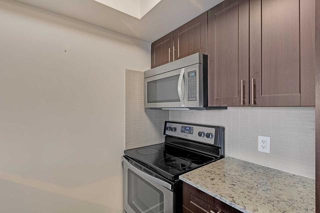 1026 - 2 Eva Rd, Condo with 2 bedrooms, 2 bathrooms and 1 parking in Toronto ON | Image 22