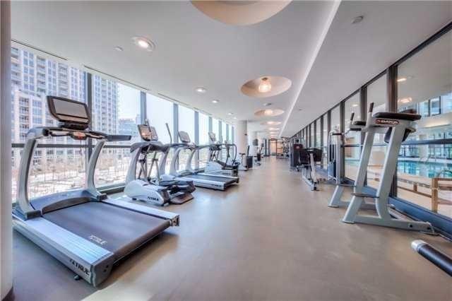 1470 - 209 Fort York Blvd, Condo with 2 bedrooms, 2 bathrooms and 1 parking in Toronto ON | Image 2