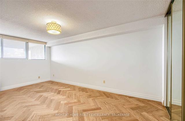 1907 - 375 King St N, Condo with 2 bedrooms, 1 bathrooms and 1 parking in Waterloo ON | Image 2