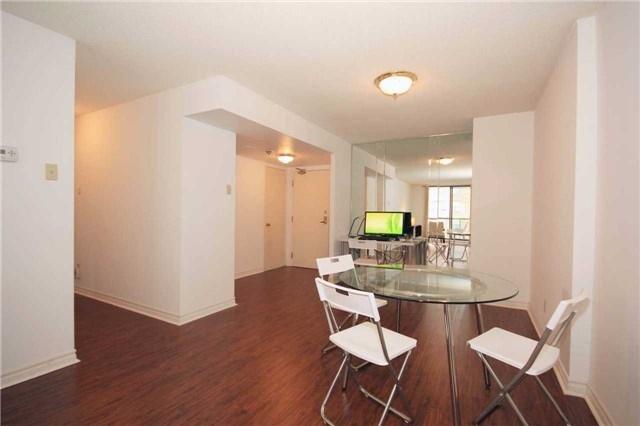 1004 - 250 Jarvis St, Condo with 2 bedrooms, 1 bathrooms and 1 parking in Toronto ON | Image 5