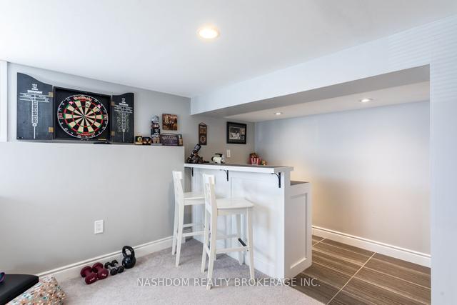 38 Montrose Ave, House detached with 3 bedrooms, 2 bathrooms and 5 parking in Hamilton ON | Image 15