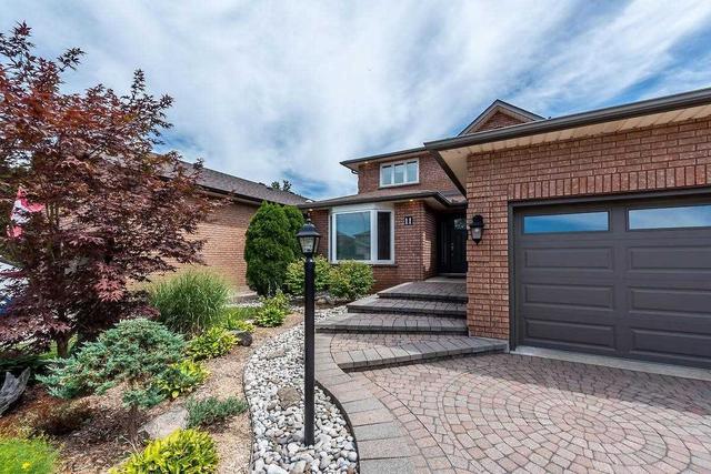 11 Shadeland Cres, House detached with 4 bedrooms, 4 bathrooms and 5 parking in Hamilton ON | Image 12
