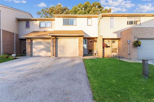 64 - 1558 Lancaster Dr, Townhouse with 3 bedrooms, 2 bathrooms and 2 parking in Oakville ON | Image 1