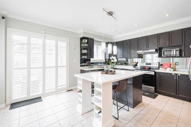 567 Duncan Lane, House semidetached with 3 bedrooms, 4 bathrooms and 2 parking in Milton ON | Image 5