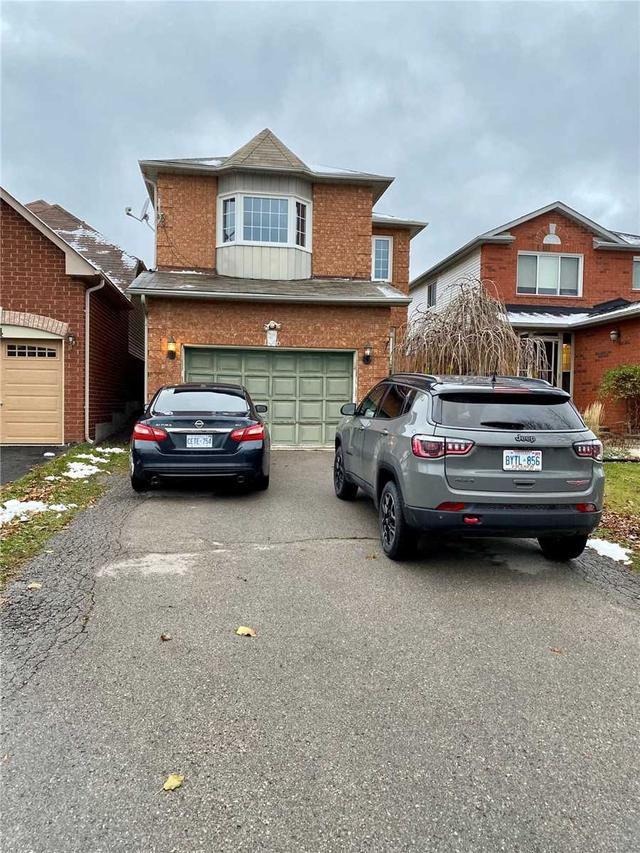 16 Abernethy Cres, House detached with 3 bedrooms, 4 bathrooms and 5 parking in Clarington ON | Image 2