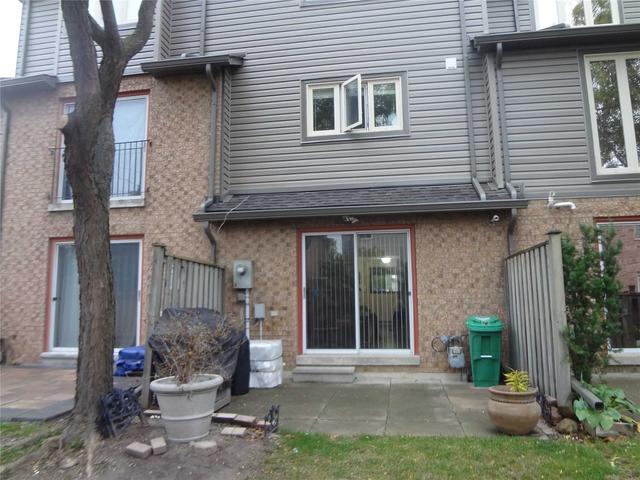 54 - 460 Bristol Rd W, Townhouse with 3 bedrooms, 2 bathrooms and 2 parking in Mississauga ON | Image 18