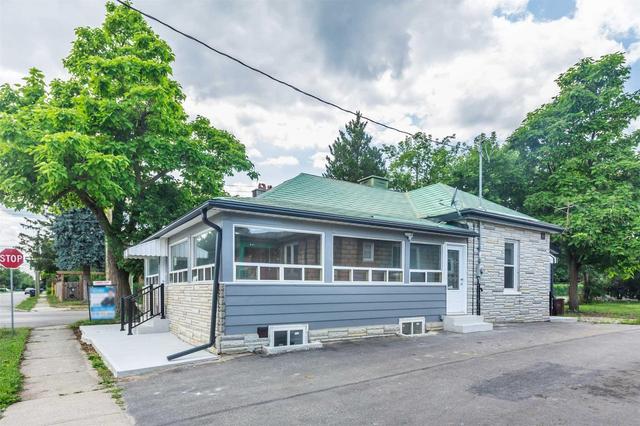 22 Jessie St, House detached with 3 bedrooms, 3 bathrooms and 3 parking in Brampton ON | Image 20