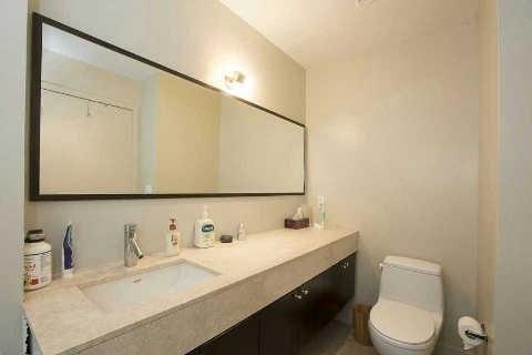 lph30 - 21 Nelson St, Condo with 1 bedrooms, 2 bathrooms and 1 parking in Toronto ON | Image 10