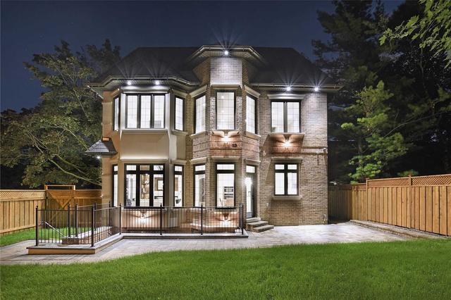22 Knollview Cres, House detached with 5 bedrooms, 6 bathrooms and 6 parking in Toronto ON | Image 22