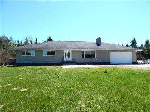 6058 Mapleward Rd, House detached with 3 bedrooms, 3 bathrooms and 6 parking in Thunder Bay ON | Image 1