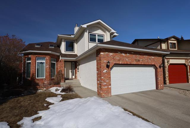 228 Hawkhill Court Nw, House detached with 4 bedrooms, 3 bathrooms and 4 parking in Calgary AB | Image 5