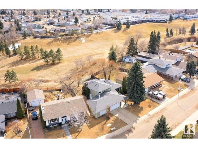 4203 131 Av Nw, House detached with 3 bedrooms, 2 bathrooms and null parking in Edmonton AB | Card Image