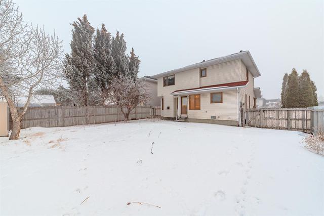 44 Applewood Court Se, House detached with 4 bedrooms, 2 bathrooms and 2 parking in Calgary AB | Image 32