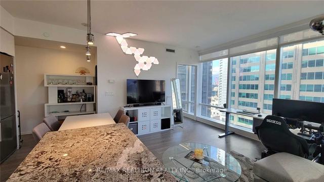 1301 - 1 Bloor St E, Condo with 2 bedrooms, 2 bathrooms and 0 parking in Toronto ON | Image 18