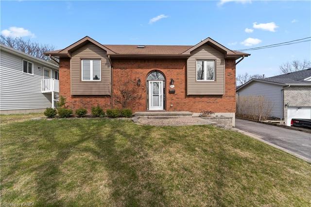 315 Amherst Drive, House detached with 4 bedrooms, 2 bathrooms and 6 parking in Loyalist ON | Image 1