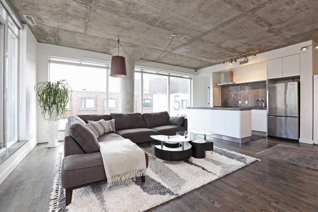 606 - 75 Portland St, Condo with 2 bedrooms, 2 bathrooms and 1 parking in Toronto ON | Image 12