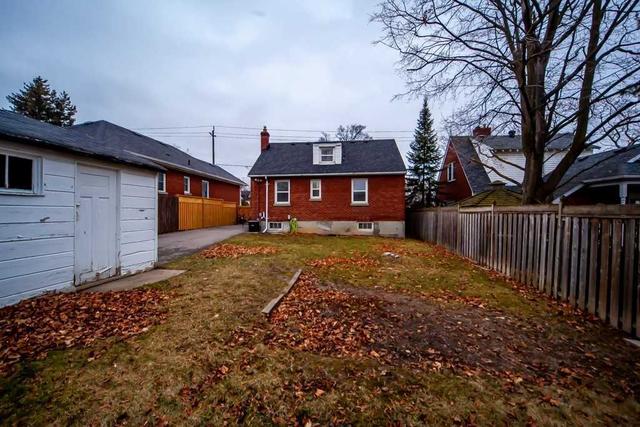 381 Colborne St E, House detached with 3 bedrooms, 3 bathrooms and 5 parking in Oshawa ON | Image 19