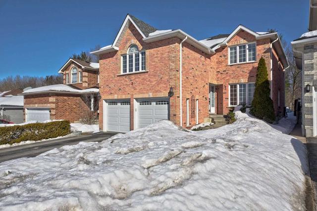 3 Hawkins Dr, House detached with 4 bedrooms, 3 bathrooms and 6 parking in Barrie ON | Image 1