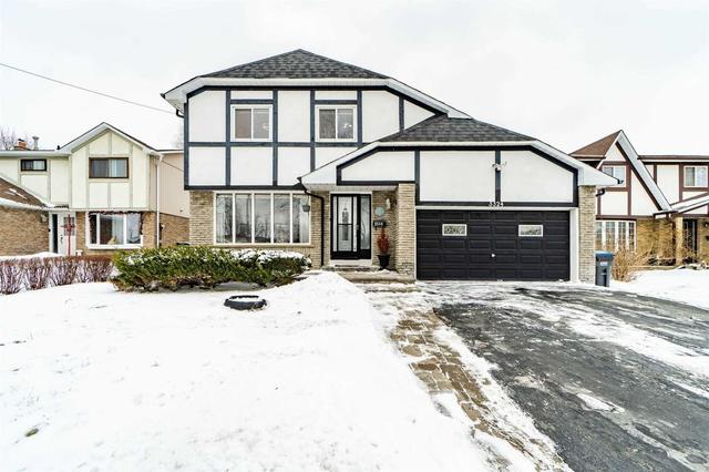 3324 Dwiggin Ave, House detached with 4 bedrooms, 3 bathrooms and 4 parking in Mississauga ON | Image 1