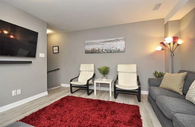 1989 Ottawa St, Townhouse with 2 bedrooms, 2 bathrooms and 1 parking in Kitchener ON | Image 15