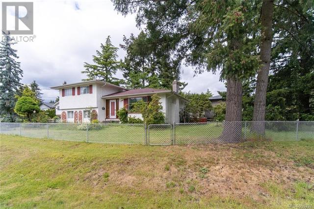2776 Scafe Rd, House detached with 3 bedrooms, 2 bathrooms and 2 parking in Langford BC | Image 2