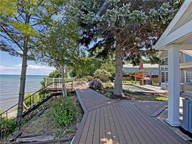 41 Lakeside Dr, House detached with 4 bedrooms, 3 bathrooms and 6 parking in St. Catharines ON | Image 25