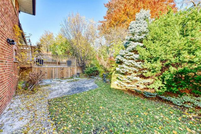 31 Fleetwell Crt, House detached with 3 bedrooms, 3 bathrooms and 5 parking in Toronto ON | Image 20
