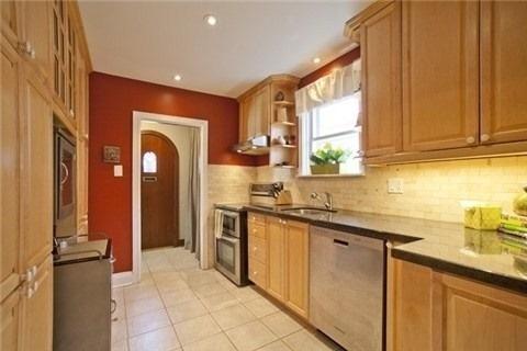 14 Wolverton Ave, House detached with 2 bedrooms, 1 bathrooms and 1 parking in Toronto ON | Image 4