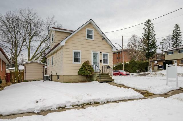 487 Dieppe Ave, House detached with 3 bedrooms, 2 bathrooms and 3 parking in Oshawa ON | Image 1