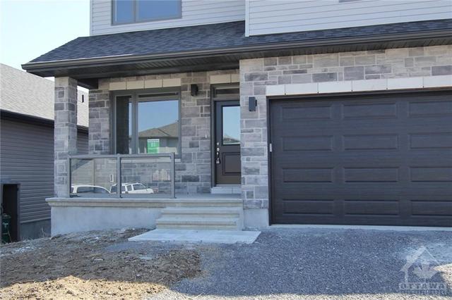 83 Douglas Brown Way, House detached with 4 bedrooms, 4 bathrooms and 6 parking in Arnprior ON | Image 2
