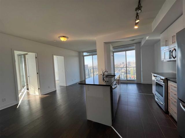 2302 - 825 Church St, Condo with 2 bedrooms, 2 bathrooms and 1 parking in Toronto ON | Image 4
