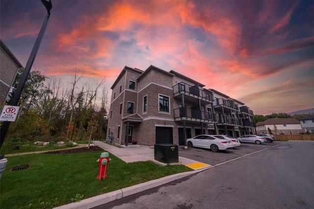 45 - 107 Westra Dr, Townhouse with 2 bedrooms, 3 bathrooms and 2 parking in Guelph ON | Image 1