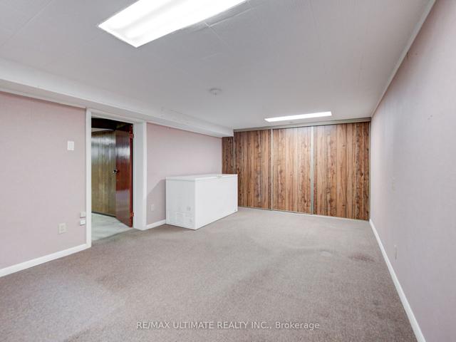 12 Arnham Rd, House detached with 3 bedrooms, 2 bathrooms and 4 parking in Toronto ON | Image 20