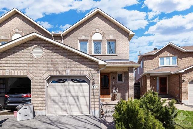 11 Maurya Court, Townhouse with 3 bedrooms, 3 bathrooms and 2 parking in Ottawa ON | Image 1