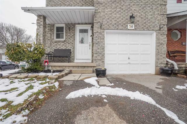 36 Glovers Rd, House attached with 3 bedrooms, 2 bathrooms and 3 parking in Oshawa ON | Image 1