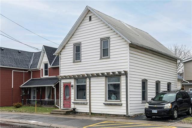126 Main Street, House detached with 3 bedrooms, 1 bathrooms and 4 parking in Loyalist ON | Image 1