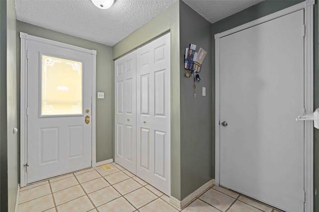 47 Hickling Tr, House detached with 3 bedrooms, 2 bathrooms and 4 parking in Barrie ON | Image 23