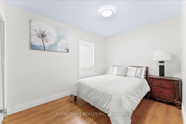 1351 Lansdowne Ave, House detached with 3 bedrooms, 4 bathrooms and 2 parking in Toronto ON | Image 24