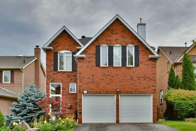 111 Bonny Meadows Dr, House detached with 4 bedrooms, 3 bathrooms and 2 parking in Aurora ON | Image 1
