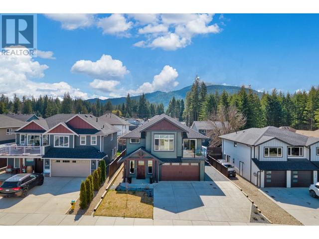 2308 4b Avenue Se, House detached with 4 bedrooms, 3 bathrooms and 2 parking in Salmon Arm BC | Image 54