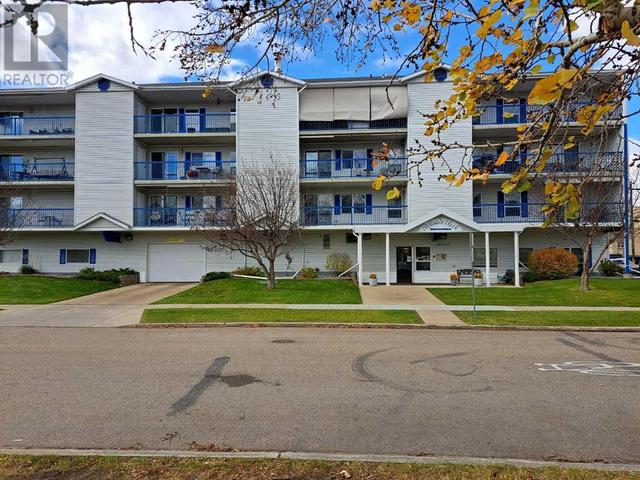 204, - 4522 47a Avenue, Condo with 2 bedrooms, 2 bathrooms and 1 parking in Red Deer AB | Image 24