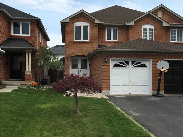 3414 Spirea Terr, House semidetached with 3 bedrooms, 3 bathrooms and 3 parking in Mississauga ON | Image 1