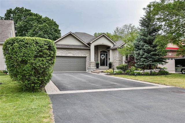 75 Barnes Avenue, House detached with 4 bedrooms, 2 bathrooms and 8 parking in Brantford ON | Image 1