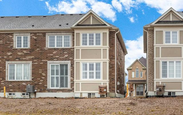 138 Kaitting Tr, House attached with 3 bedrooms, 3 bathrooms and 1 parking in Oakville ON | Image 18